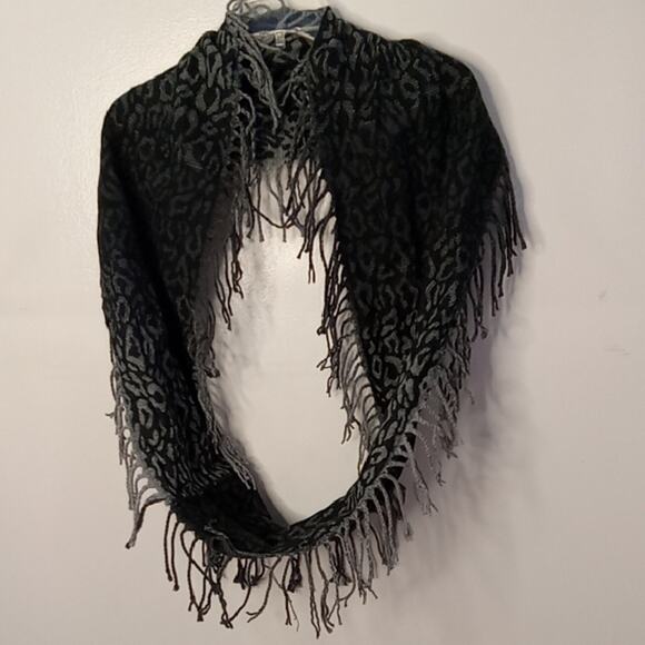 Cejon  Women's Infinity Elegant Black and Gray Fringed Scarf. Warm, Versatile - Picture 1 of 6